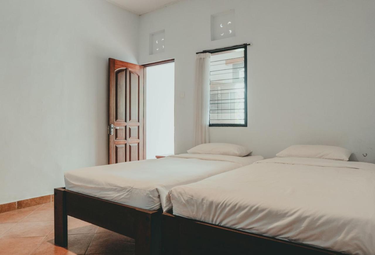 Sekar Arum Riverside Resort In Canggu Tanah Lot Exterior foto